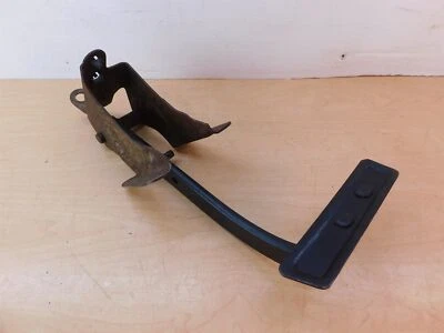 BRAKE PEDAL WITH MOUNT 1974-1976 CADILLAC 1974-1978 ELDORADO 76CF2-2R3 - Image 1 of 4