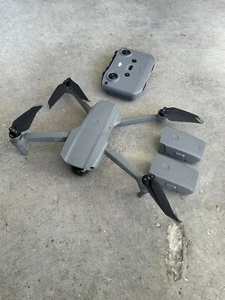 DJI Mavic Air 2 4K Fly More Combo Quadcopter - Gray (CP.MA.00000167.04) - Picture 1 of 2
