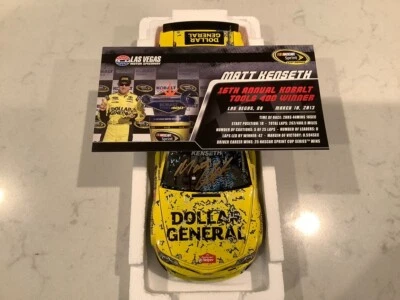 Matt Kenseth 2013 autografiado Toyota Dollar General Vegas ganar diecast y tarjeta Foto 1 de 4