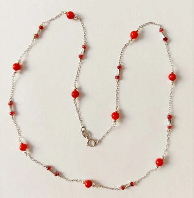 Collana in argento 925 con corallo bambu, zirconia cubica e ematite argentata  - Immagine 1 di 4