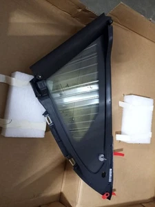Cuarto de cristal trasero derecho Tesla S 2020 - Imagen 1 de 3