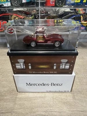 Mercedes-Benz 300 SL Spectraflame Oxblood 1955 Hot Wheels RLC (HNL27) Foto 1 de 3
