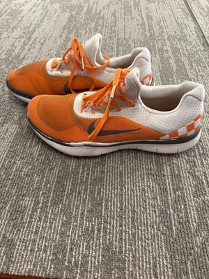 Tennessee Volunteers Shoes Mens 11 Orange White Nike Free RN Running AA0881-802 - Image 1 of 4