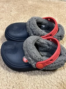 Crocs Sandals Size C9 Dual Comfort Kids Unisex Classic Fleece Lined Clogs - Picture 1 of 11