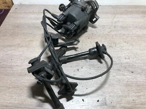 TOYOTA CARINA E GLI 1993 AUTO 1.6 PETROL IGNITION DISTRIBUTOR WITH LEADS - Picture 1 of 8