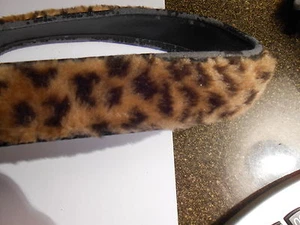 VINTAGE--ABSOLUTELY FRESH BY PRESTIGE LEATHER- FLUFFY ANIMAL PRINT--MEDIUM - Picture 1 of 4