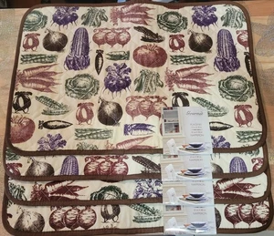 Set aus 4 gleichen wendbaren gesteppten Tischsets (13"x19") VERSCHIEDENES GEMÜSE, Safdie - Bild 1 von 7