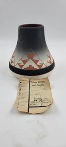 VINTAGE EAGLE HAWK SIOUX LAKOTA INDIANISCHE KERAMIK TON AUSGESTELLTE VASE 7 ZOLL - Bild 1 von 8