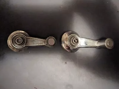 Manivela de ventana de ventilación Plymouth Fury Mopar 1967 Foto 1 de 4