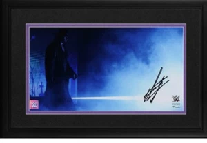 The Undertaker WWE gerahmtes handsigniertes 10" x 18" Eingangsfoto - Bild 1 von 2