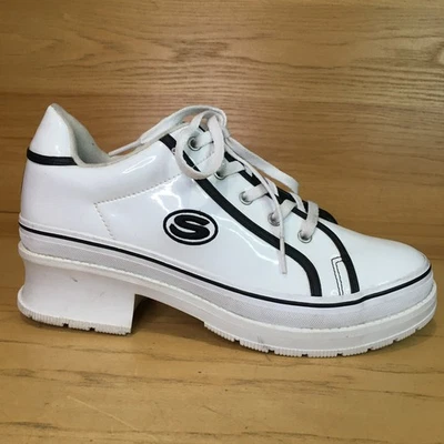 Sketchers Heartbeats Loud White Patenet Leather Chinky Heel Retro Sneakers Sz 9 - Image 1 of 4