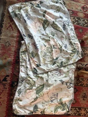 Waverly WILLIAMSBURG GARDEN Azul Pálido MAGNOLIA Flor de Madera para Perro FUNDAS DE ALMOHADA 2 Foto 1 de 4