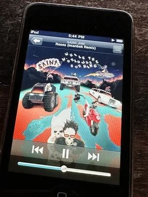 iPod Touch 2nd Gen, 32GB, 5000 Songs - Image 1 of 4