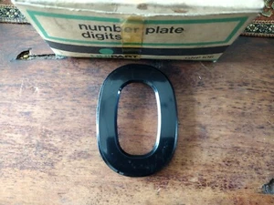 NUMBER PLATE LETTER 0 - BLACK PLASTIC FLAT TYPE GENUINE UNIPART - CLASSIC CAR - Picture 1 of 1