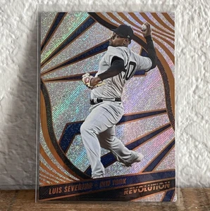 LUIS SEVERINO 2022 PANINI CHRONICLES BASEBALL #97 REVOLUTION YANKEES - Bild 1 von 2