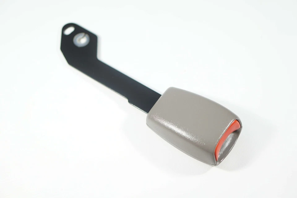 ✅2000-2002 GMC Cadillac Chevrolet segunda fila cinturón de seguridad hebilla extremo derecho derecho OEM Foto 1 de 4