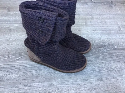 UGG Australia Womens Cardi Knit Winter Boots Size 6 Brown Blue Knit 5819 Classic - Image 1 of 4