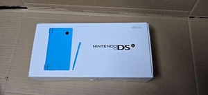 SOLO SCATOLA CONSOLE MODELLO: NINTENDO DSI CON SACCHETTI,MANUALI ED INSERTI - Foto 1 di 13