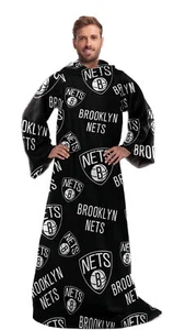 Northwest NBA Brooklyn Nets Toss Silk Touch Comfy Throw with Sleeves 48" x 71" - Picture 1 of 1