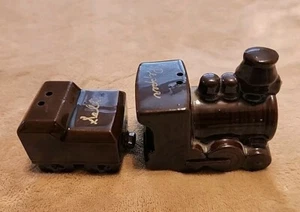 Vintage Train Salt And Pepper Shakers Brown Steam Car Caboose 2 Piece Set - Picture 1 of 6