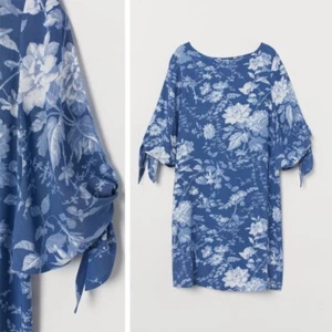Abito corto floreale H&M blu bianco con maniche cravatta preppy classico 10 - Foto 1 di 11