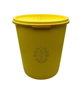 Vtg 70s Servalier Tupperware Yellow Canister 12 Cups 807-4 & Lid 808-39 - Picture 1 of 20