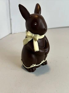 Statuina vintage in resina "Coniglietto di cioccolato fiocco giallo" - Foto 1 di 11