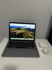 MacBook Air 13,3" (256GB SSD, Apple M1, 8 GB RAM) - gwiezdna szarość - MGN63LL/A (2020) - Zdjęcie 1 z 21
