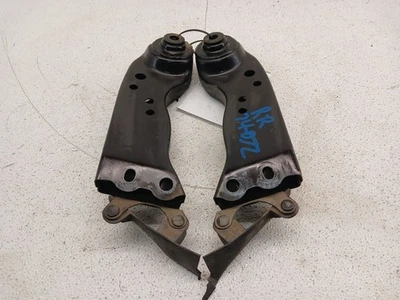 03-07 Par de brazos de retención inferiores traseros Infiniti G35 x2 tracción trasera OEM 55451-CD001 Foto 1 de 4