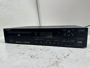 PIONEER DVD-V8000 Reference Level Professional DVD Player Disc - Picture 1 of 9