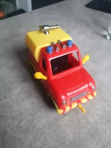 Fireman Sam Push Along Vehicle Venus with Fireman Sam Figure - Picture 1 of 6