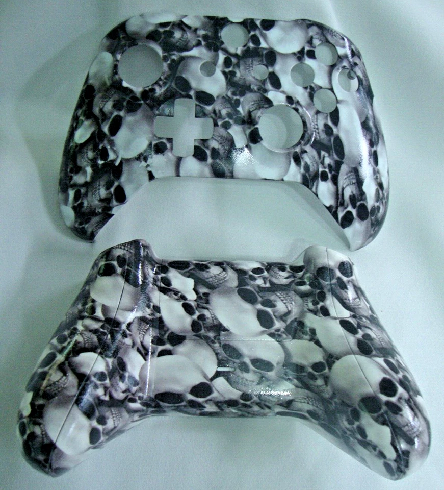 MICROSOFT XBOX CUSTOM 3D SKULLS FULL SHELL FOR 1708 S MODEL XBOX ONE CONTROLLER. - Image 1 of 1