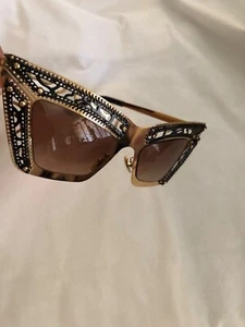 PUGNALE 24kt PLATED GOLD AND BLACK FRAMES DARK GREY LENSES/CATEYE SUNGLASSES. - Picture 1 of 7