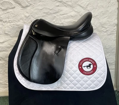 17.5 Black Country Event GP Saddle - MEDIUM WIDE Width - Image 1 of 4