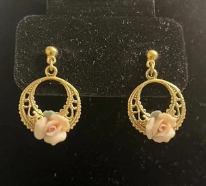 Vintage viktorianische filigrane Rose Ohrhänger goldfarben - Bild 1 von 7
