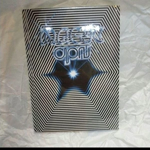 ONEOHTRIX POINT Magic Vaporwave Japan Blu-ray New Unopened Japan d5 - Imagen 1 de 5