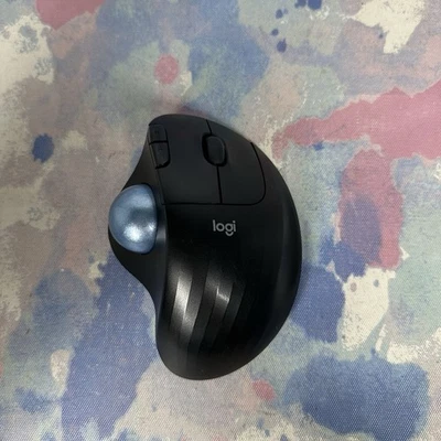 Logitech Ergo M575 Wireless Optical Trackball Bluetooth, Black NO USB - Image 1 of 4