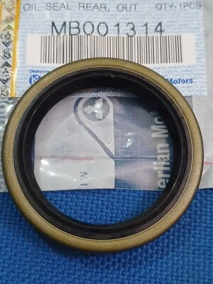 MITSUBISHI DELICA TRUCK STARWAGON VAN WAGON L300 REAR AXLE SHAFT OUTER OIL SEAL Foto 1 de 4