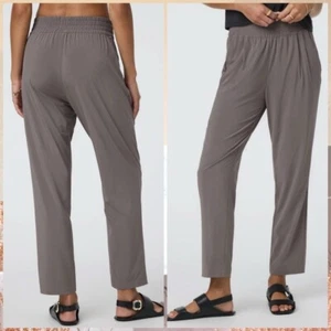 VUORI Villa Ankle Pant Chia small nwt - Picture 1 of 6