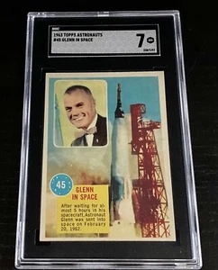 SGC 7 1963 Topps Astronauts 3D Back #45 John Glenn Rookie Card In Space NASA 60s - Picture 1 of 2