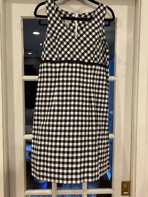 Vestido negro blanco guinga verano algodón vaina sin mangas satinado lazo a cuadros mediano Foto 1 de 4