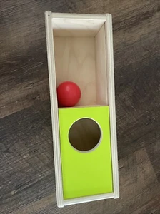Lovevery Holz Schiebedeckel Box & Ball The Thinker Kit 11-12 Monate Montessori - Bild 1 von 6