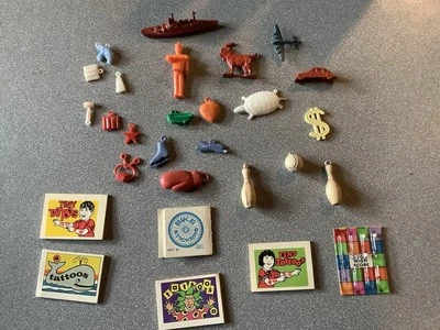 Mixed Lot Vintage Crackerjack Toys 1930s-1970s Metal And Plastic - Image 1 of 4