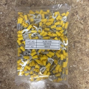 Locking Spade Terminal 12-10AWG 1/4" Stud Size Yellow Insulated PVC Brazed 500PK - Picture 1 of 5