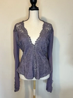Blusa Vintage Sagaie Paris Lavanda Renda Malha Botão Feita na França – Romântica - Imagem 1 de 4