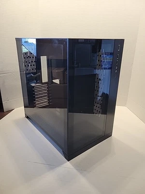 Lian Li O11 Dynamic Mid Tower Black Computer - Image 1 of 4