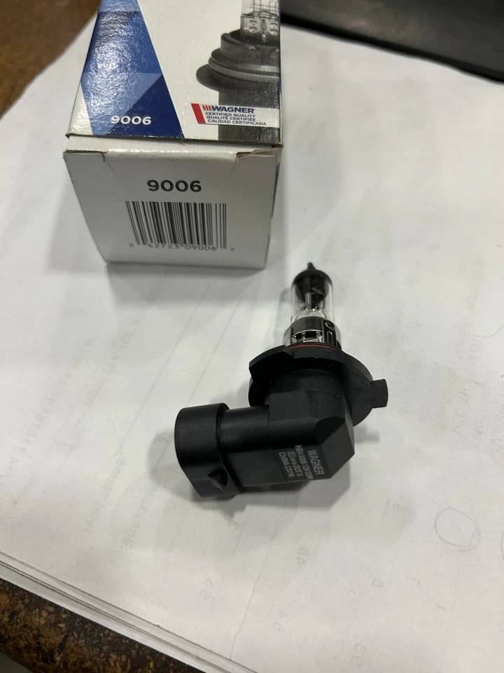 Wagner 9006 Multi Purpose Light Bulb - Image 1 of 1