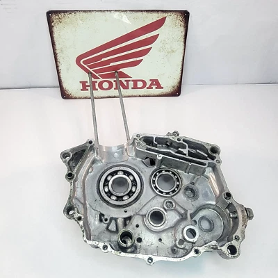 1998 1993-2002 Honda XR200R XR200 XR 200 Right Engine Crankcase Crank Case OEM - Image 1 of 4