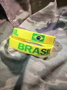 4x BRASIL FLAG Silikon Armband, 1/2" breit Veteranen betrieben - Bild 1 von 1