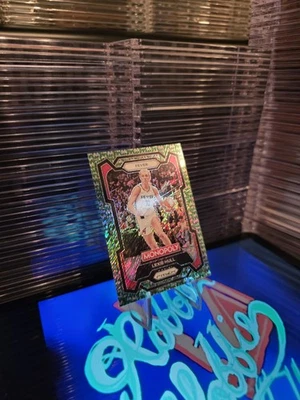 2024 WNBA Monopoly Prizm /20 Lexie Hull GREEN MILLIONAIRE SHIMMER Fever #70 - Image 1 of 4